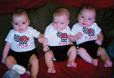 triplets dressed for Alabama football