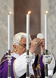 POPE ELEVATES EUCHARIST DURING ASH WEDNESDAY MASS IN ROME